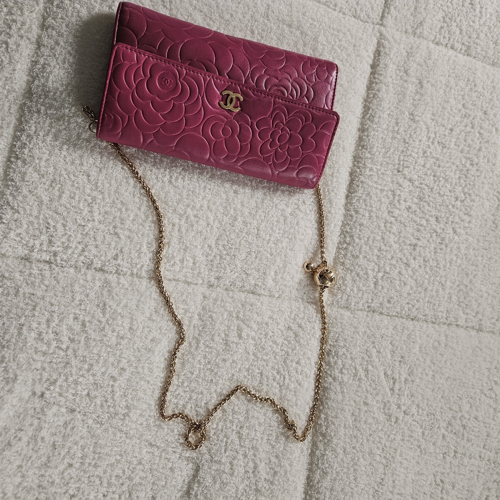 CHANEL Pink Floral Clutch with